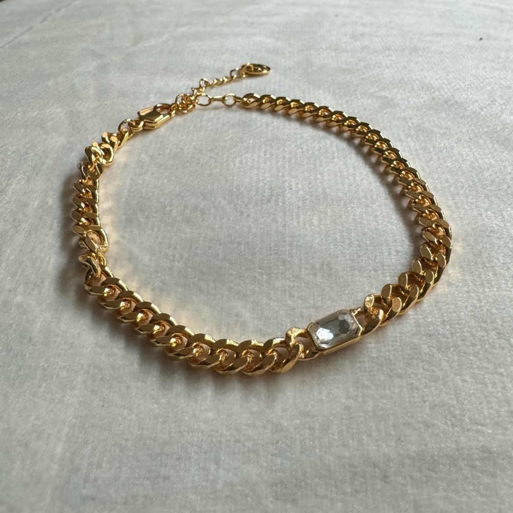 Gold Victoria Emerson Bracelet